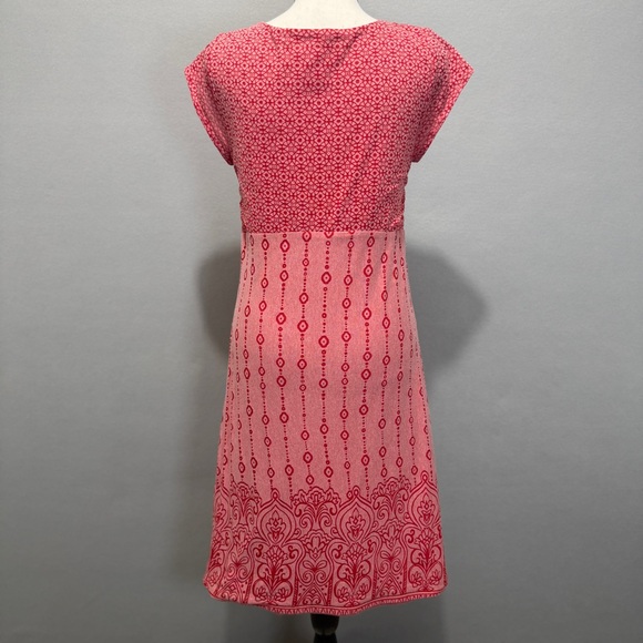 Athleta Dhara Dress M Red Pink Paisley Layered Look V‑Neck Short Sleeve Ruched - Picture 3 of 8